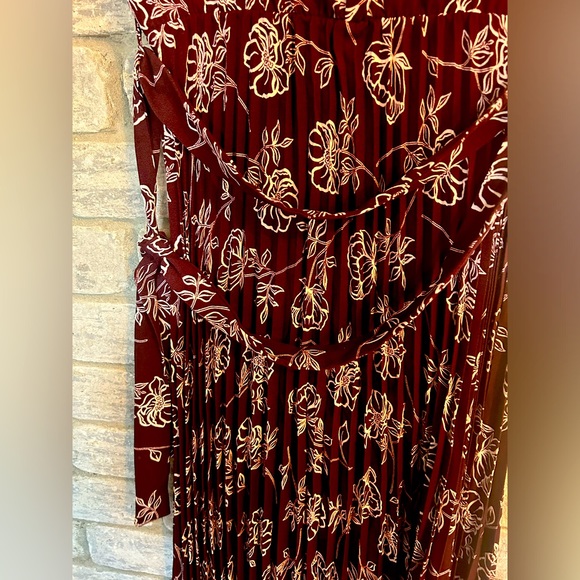 Suzy Shier Dress Short-Sleeve Medium BNWT - Picture 2 of 9